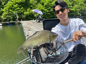 【兵庫・天神釣り池】灼熱の中でも高活性!カクシンでヘラブナ15枚キャッチ🎣
