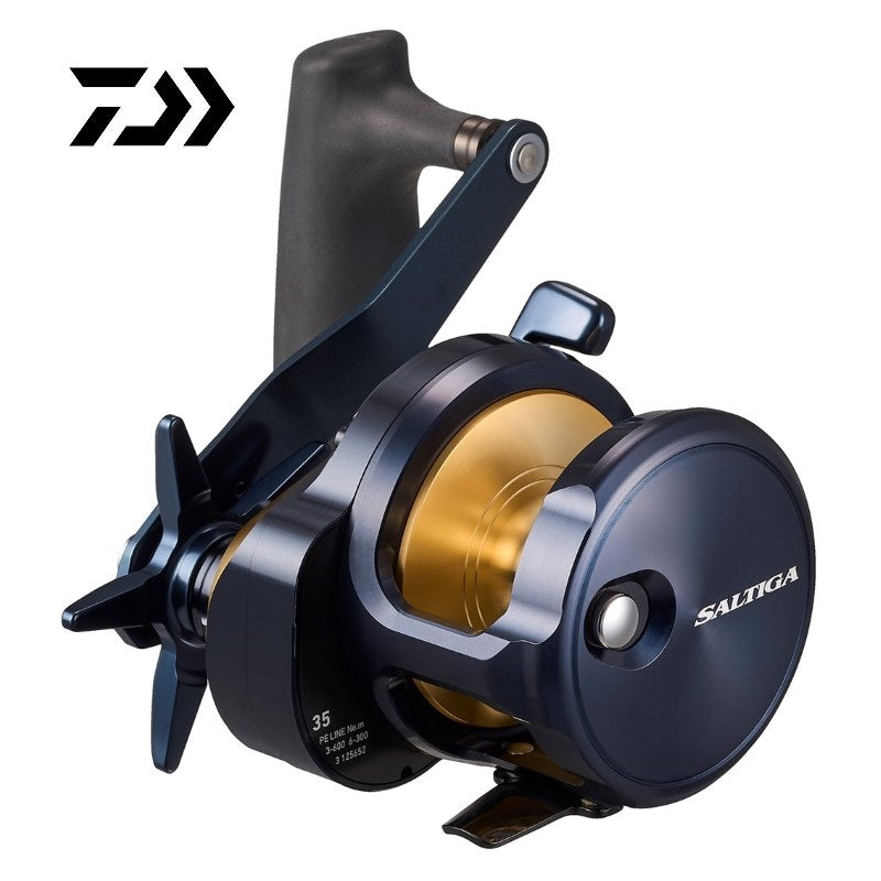 25 ソルティガ 35 / 右ハンドル