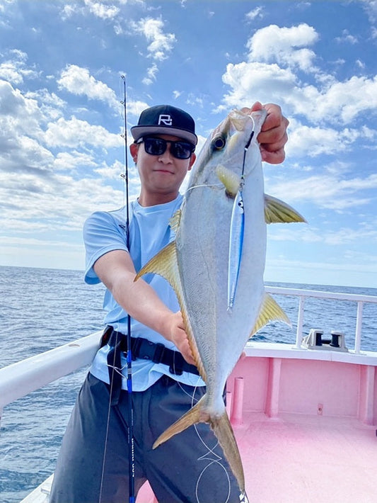 外房青物ジギング｜鳥山だらけの海でワラサ＆カンパチ！ゲーム性の高さが魅力