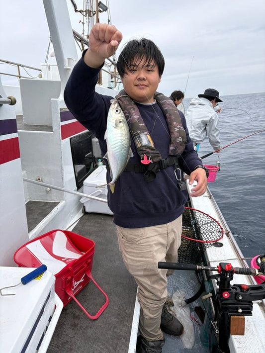 【和歌山ジャンボ平アジ】千代丸で47cm級連発！鉄仮面で大型アジを満喫