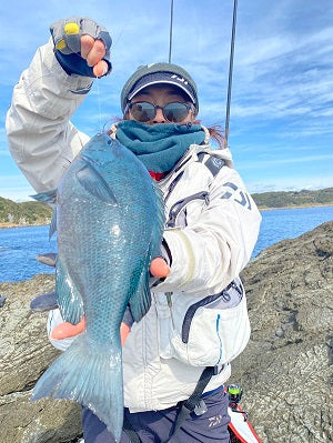 【磯釣り第2弾】Uさん、ついに40cmオーバーのグレをキャッチ！🎣
