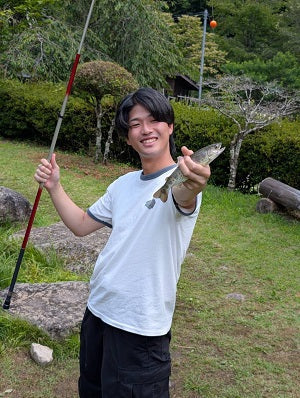 【長野・清流の里 車屋】手ぶらで楽しめる渓流釣り堀でイワナ＆ヤマメを満喫！