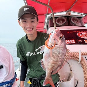 【明石タイラバ釣行レポート】島虎丸で40cmマダイをキャッチ！ネクタイ選びが勝敗のカギ🎣