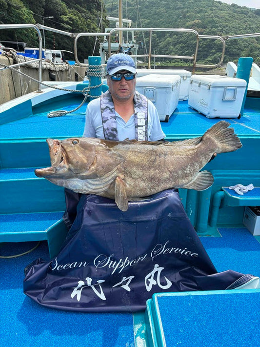 代々丸で大物チャレンジ！白浜沖の呑ませ釣りで135cm・40キロオーバーの本クエ浮上