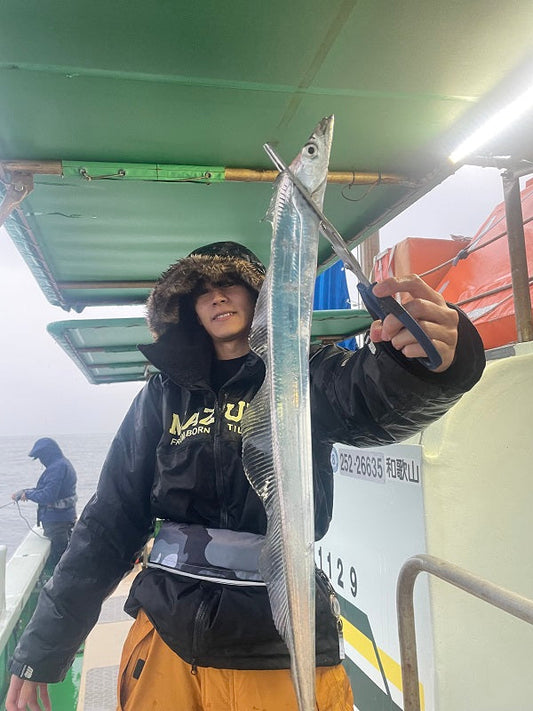 【和歌山・三邦丸】初のタチウオテンヤに挑戦！冬の船タチウオ釣行レポート